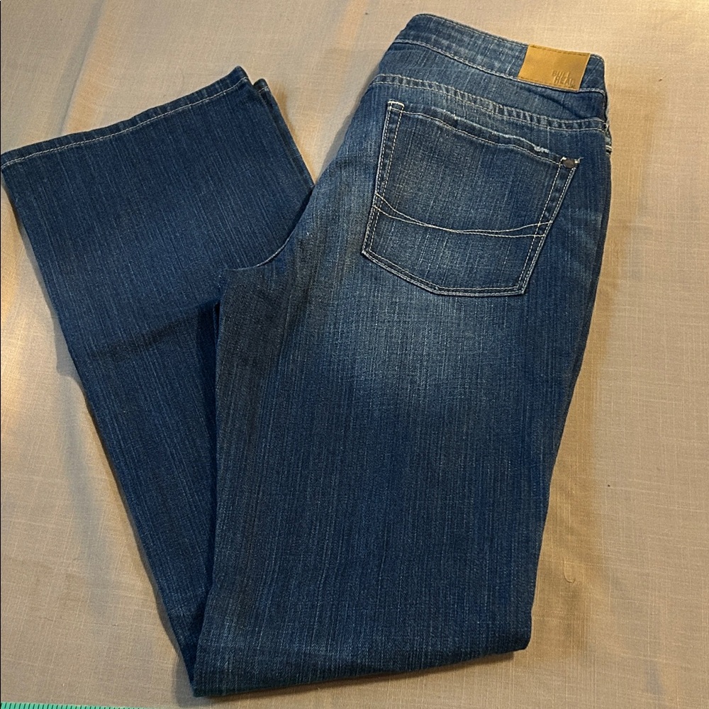 EUC Bullhead Dark Blue Straight Leg Jeans